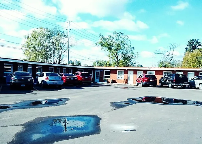 Motel: Leisure Motel